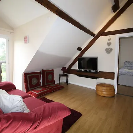 ゲストハウス Le Hardas Mercure Saint-Saturnin-du-Limet