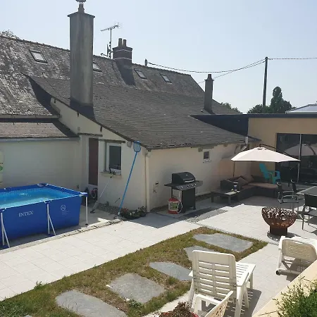 ゲストハウス Le Hardas Mercure Saint-Saturnin-du-Limet