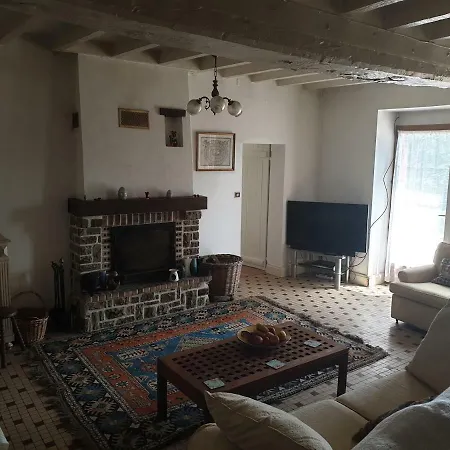 Le Hardas Mercure Saint-Saturnin-du-Limet